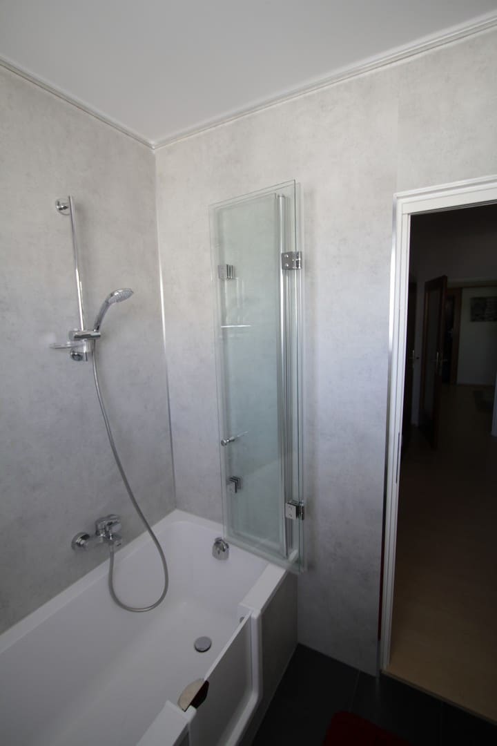 Referenzen von Duschen und Bädern, die wir renoviert haben